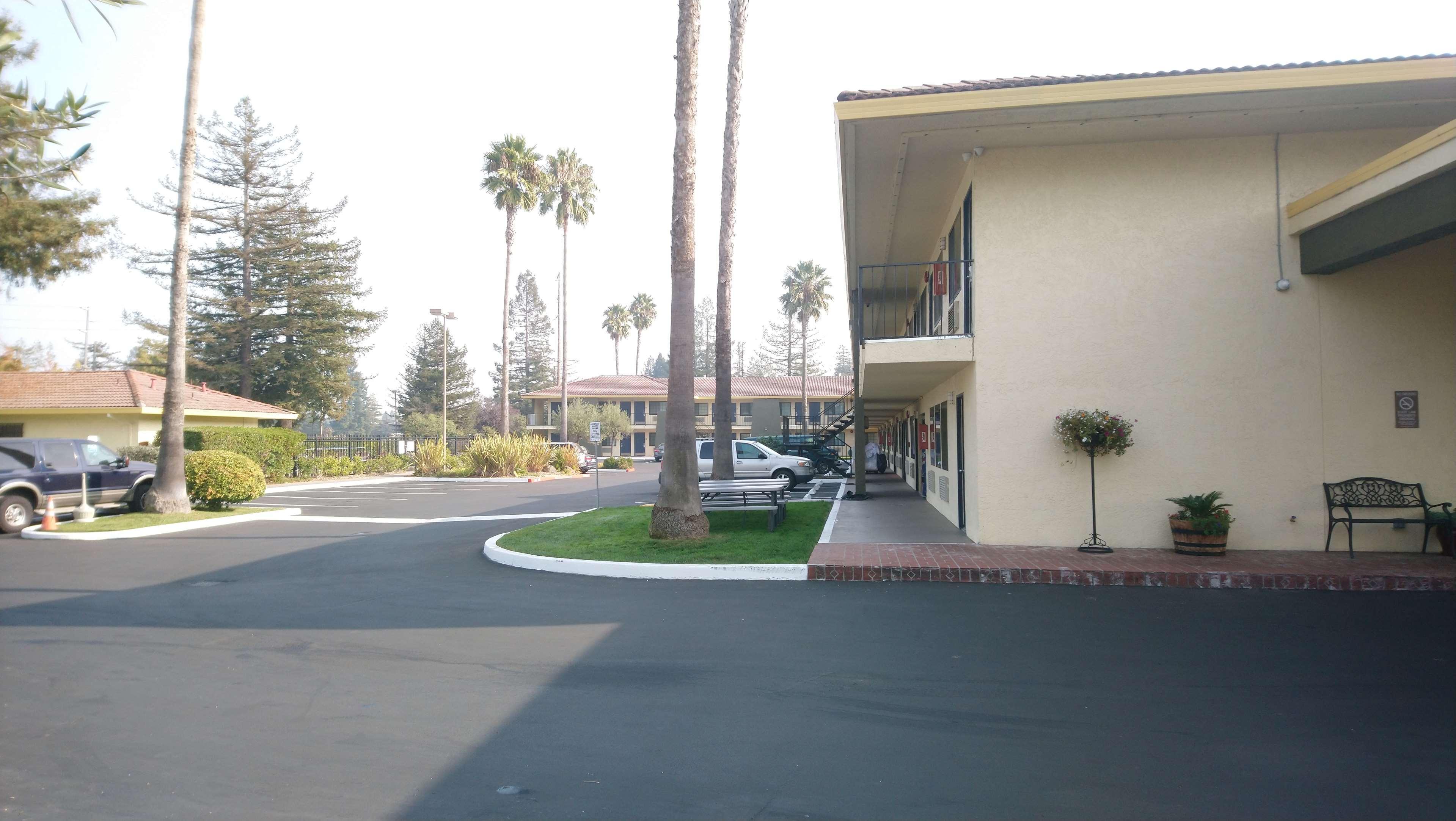 Sonoma Winegrower'S Inn Rohnert Park Exterior photo